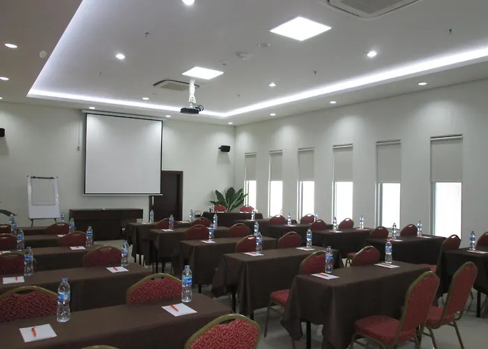 Bamboo Inn Hotel & Cafe Giacarta